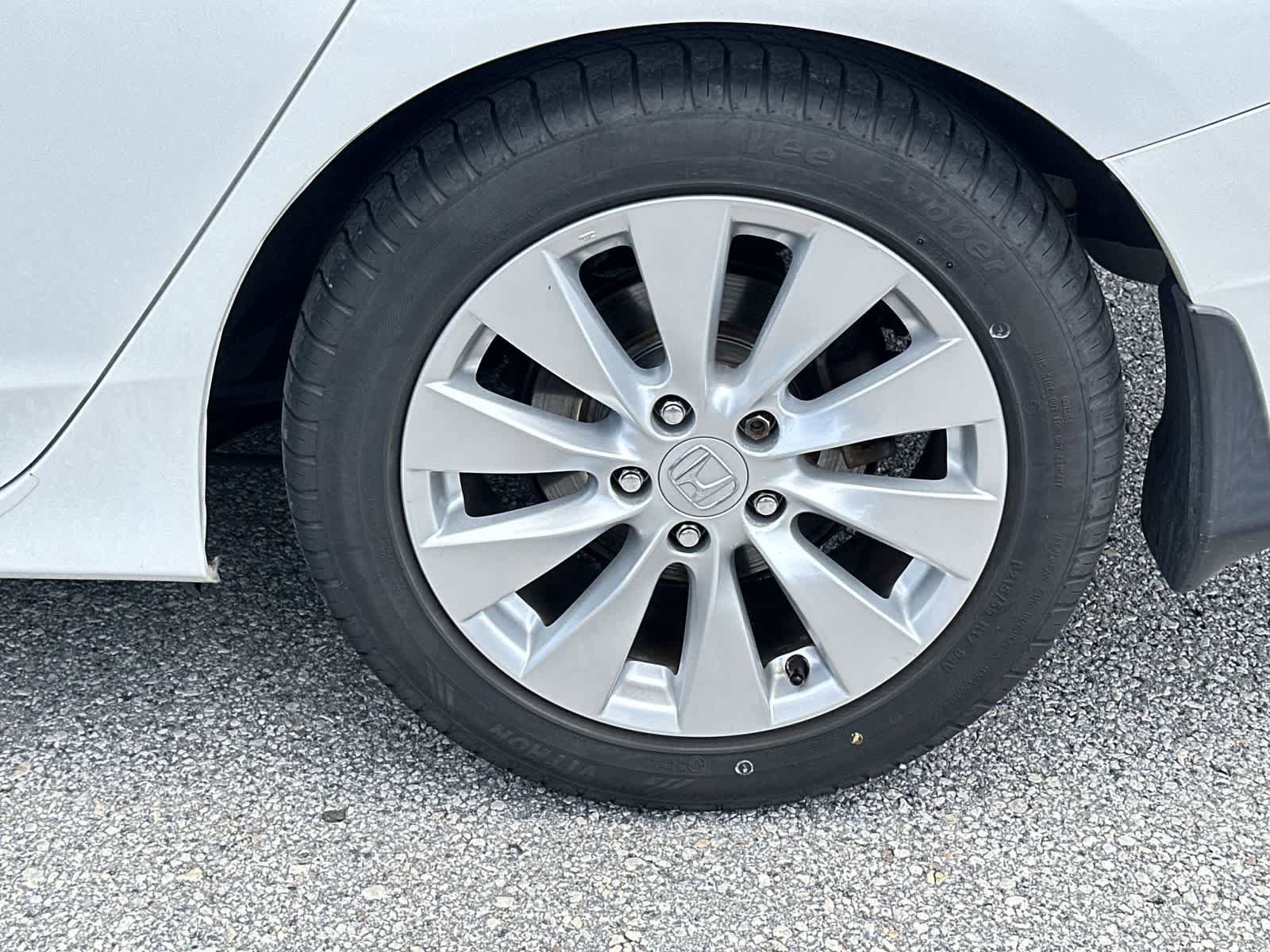 Used 2015 Honda Accord EX-L image 12