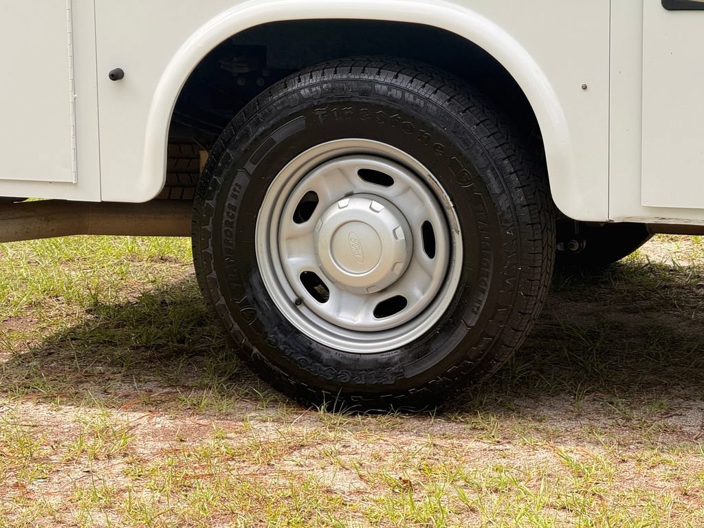 Used 2019 Ford F250 XL w/ Power Equipment Group RWD image 10