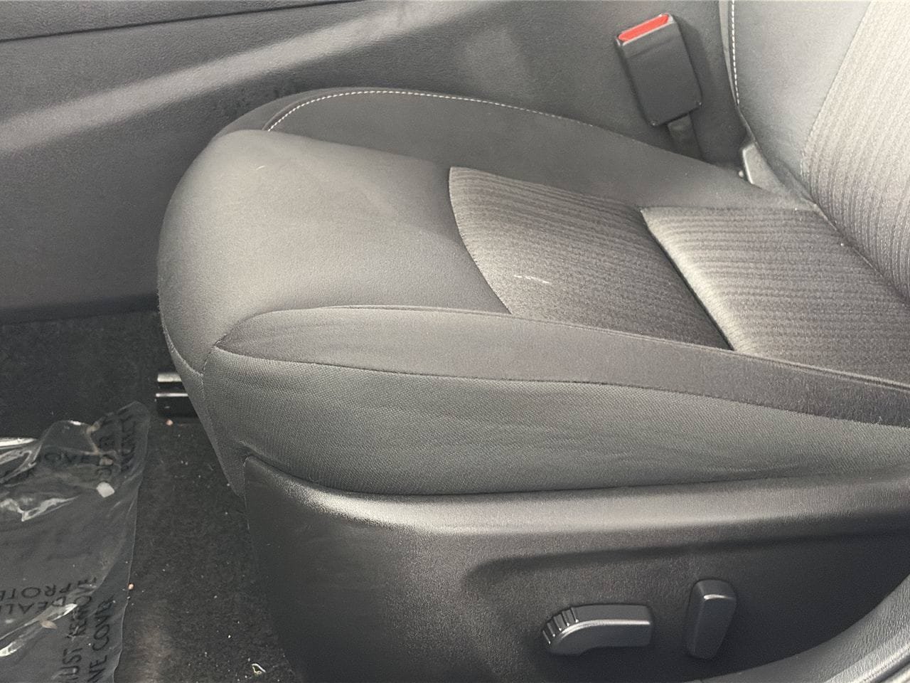 Used 2025 Nissan Altima 2.5 SV FWD image 18