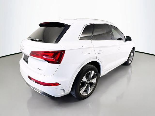 Used 2023 Audi Q5 2.0T Premium w/ Convenience Package AWD/4WD image 8