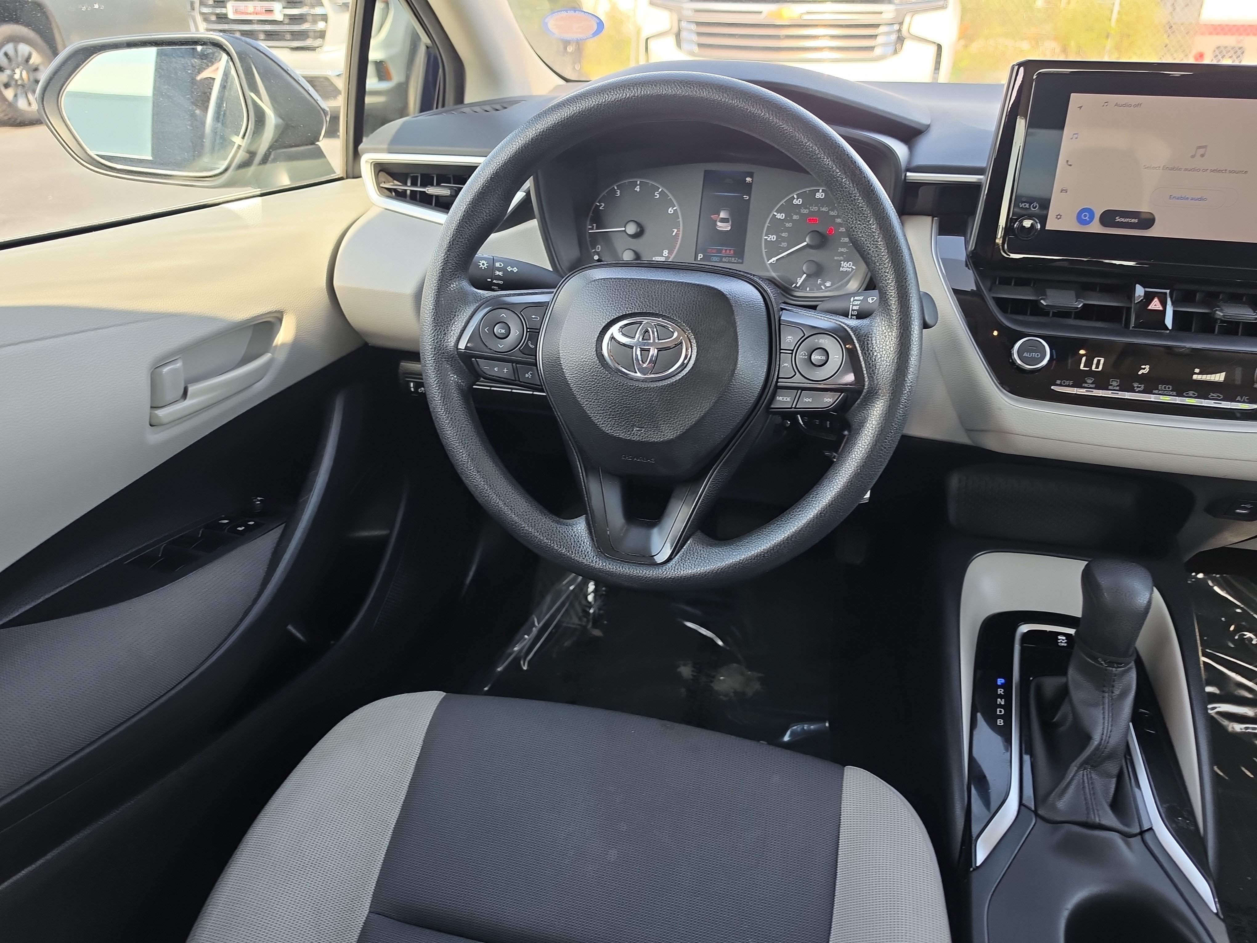 Used 2024 Toyota Corolla LE FWD image 9