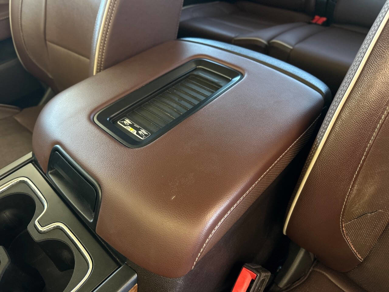 Used 2017 Chevrolet Silverado 1500 High Country AWD/4WD image 34