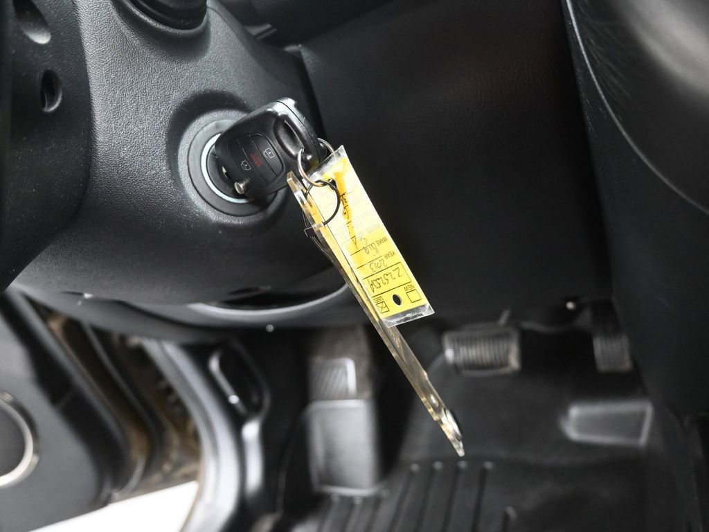 Used 2013 Kia Soul + image 17