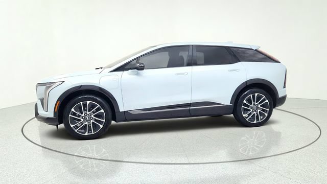 Used 2025 Cadillac Optiq Sport 1 AWD/4WD image 6