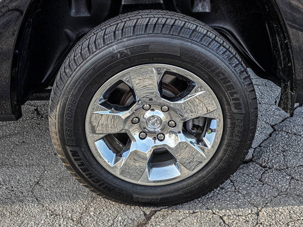 Used 2020 RAM 1500 Laramie image 9