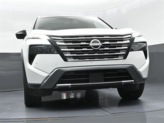 Used 2025 Nissan Rogue SL w/ Tech Package AWD/4WD image 31