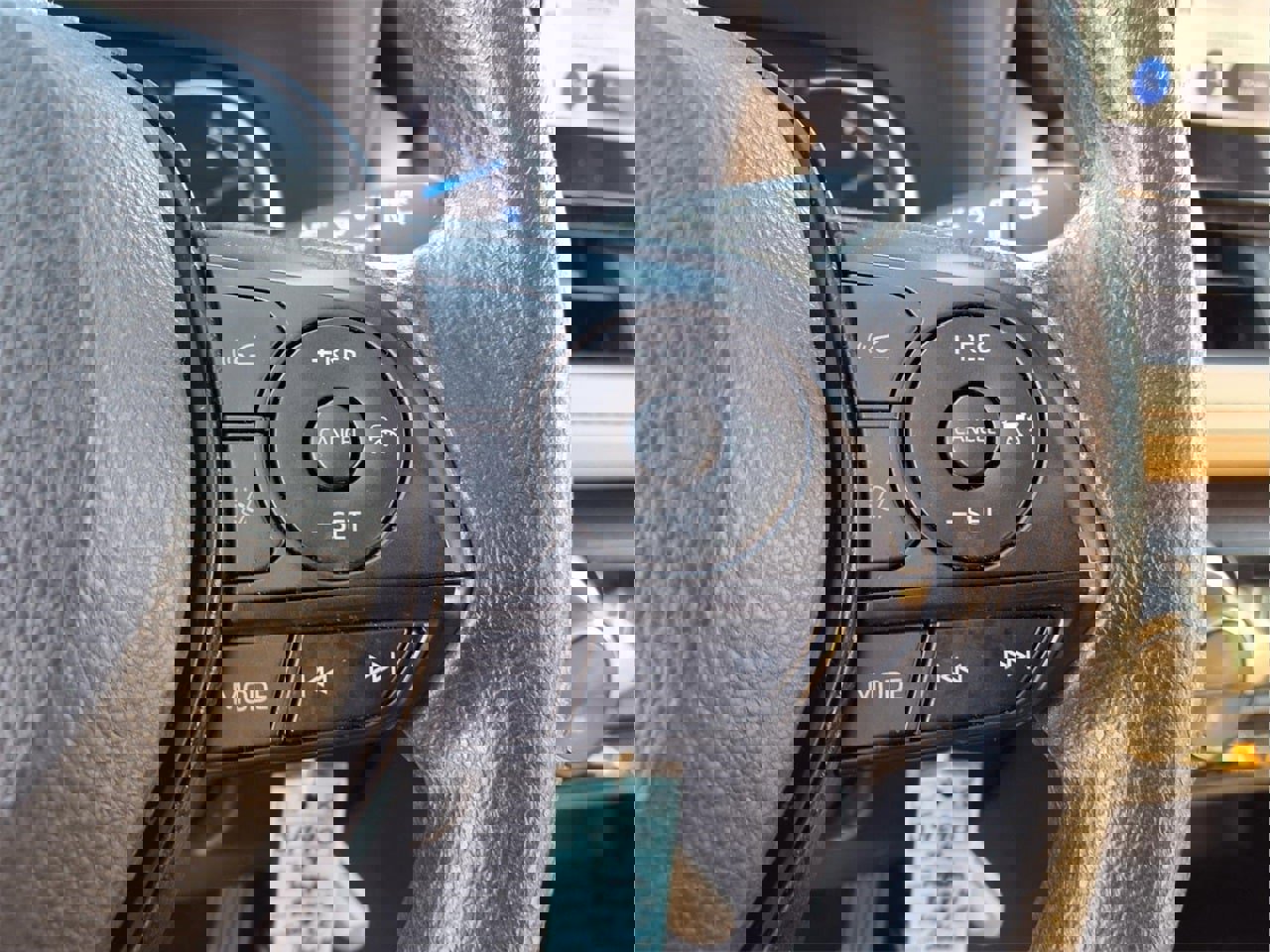 Used 2024 Toyota RAV4 LE image 22