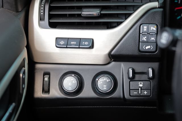Used 2019 GMC Yukon Denali w/ Denali Ultimate Package AWD/4WD image 39