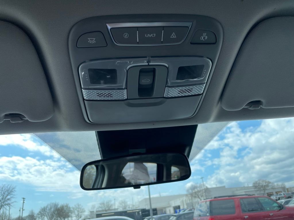 Used 2022 Kia Telluride S image 16