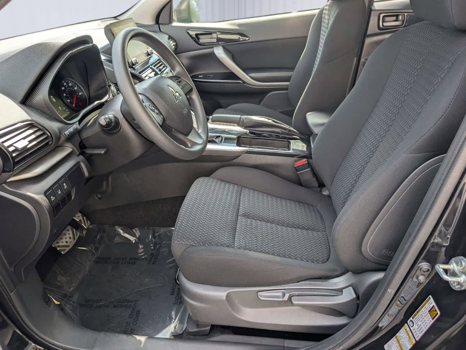 Used 2024 Mitsubishi Eclipse Cross LE AWD/4WD image 13