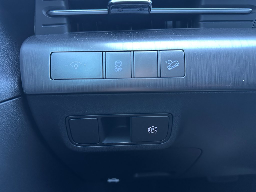 New 2027 Hyundai Kona SE FWD image 20