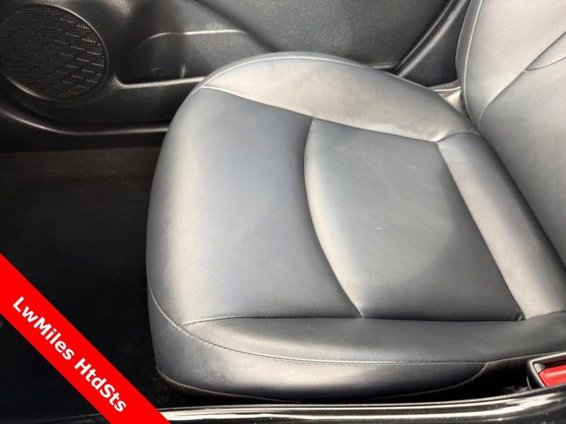 Used 2021 Toyota Prius XLE FWD image 27