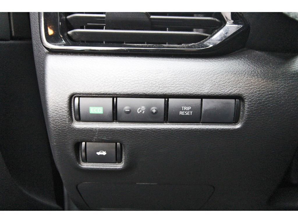 Used 2022 Nissan Sentra SV w/ Trunk Package image 17