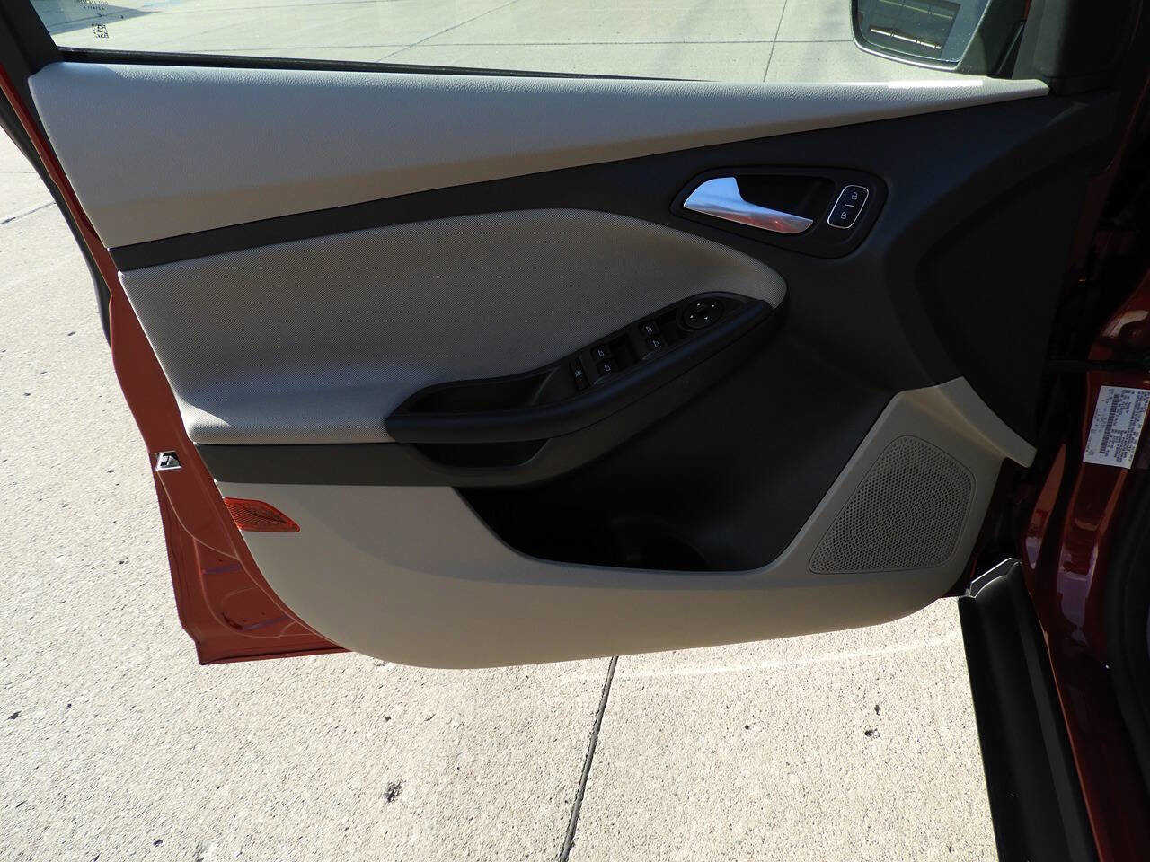 Used 2016 Ford Focus SE image 17