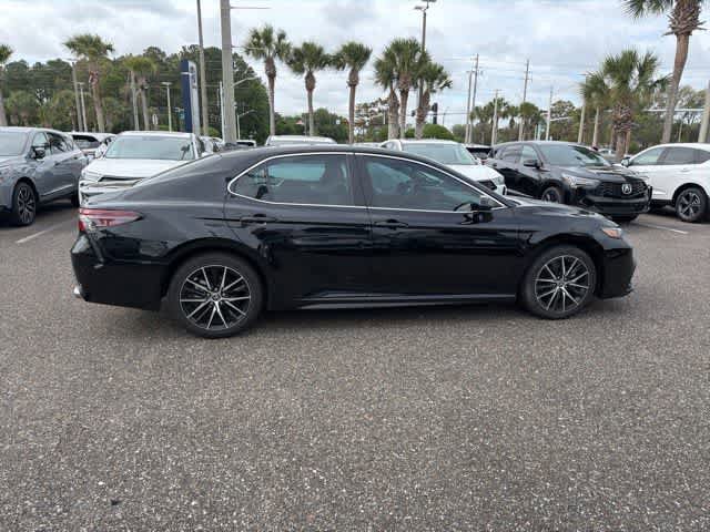 Used 2021 Toyota Camry SE FWD image 21