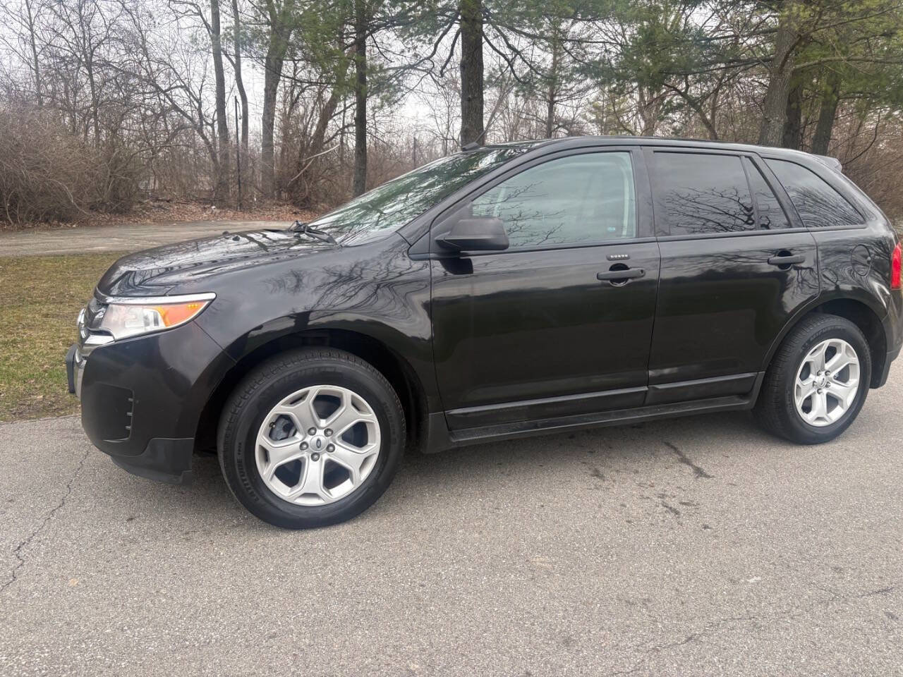 Used 2013 Ford Edge SE image 3