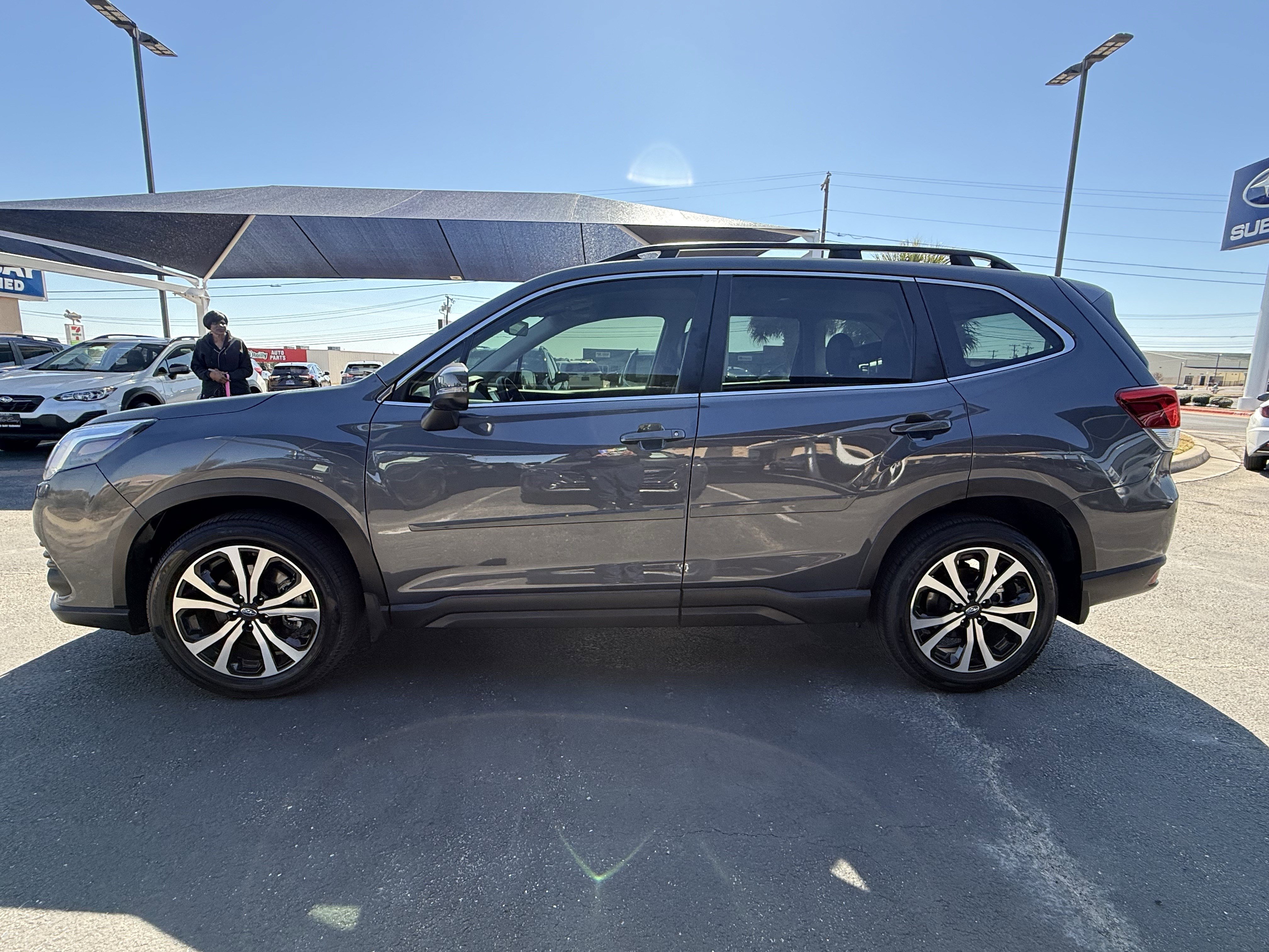 Used 2023 Subaru Forester Limited w/ Popular Package #2 image 4