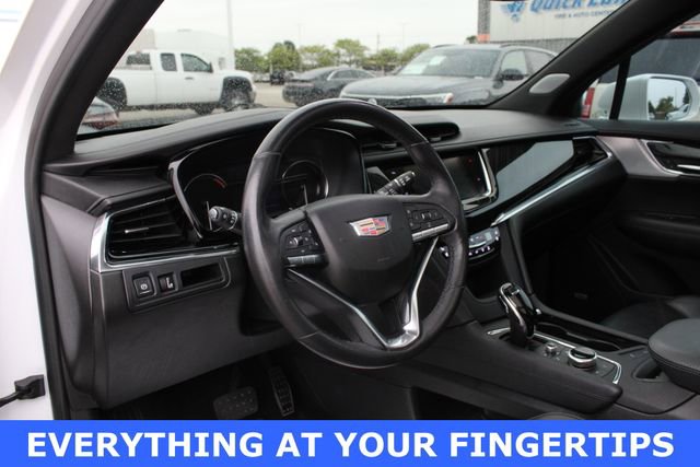 Used 2020 Cadillac XT6 Premium Luxury AWD/4WD image 2