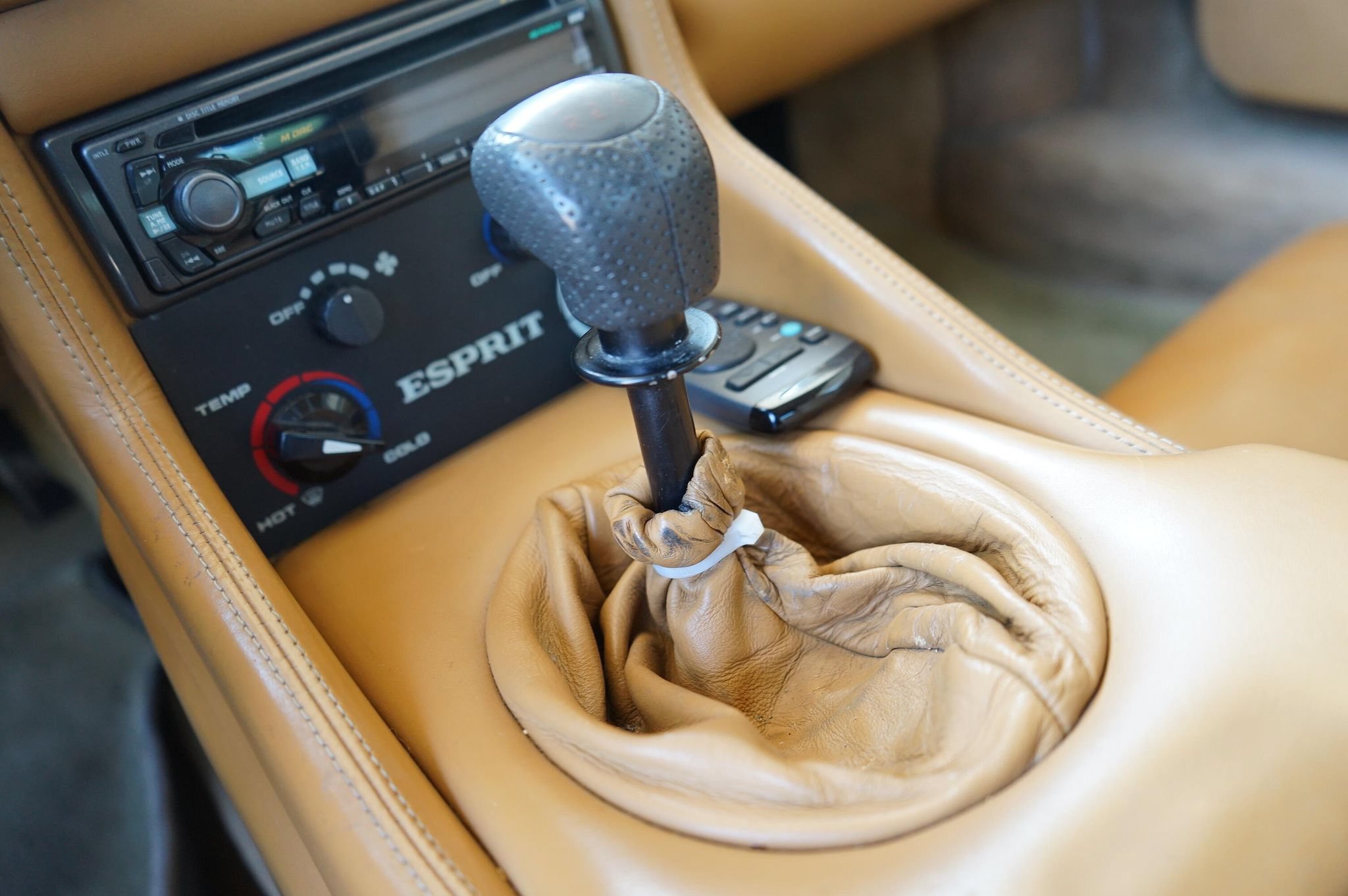 Used 1990 Lotus Esprit SE RWD image 18
