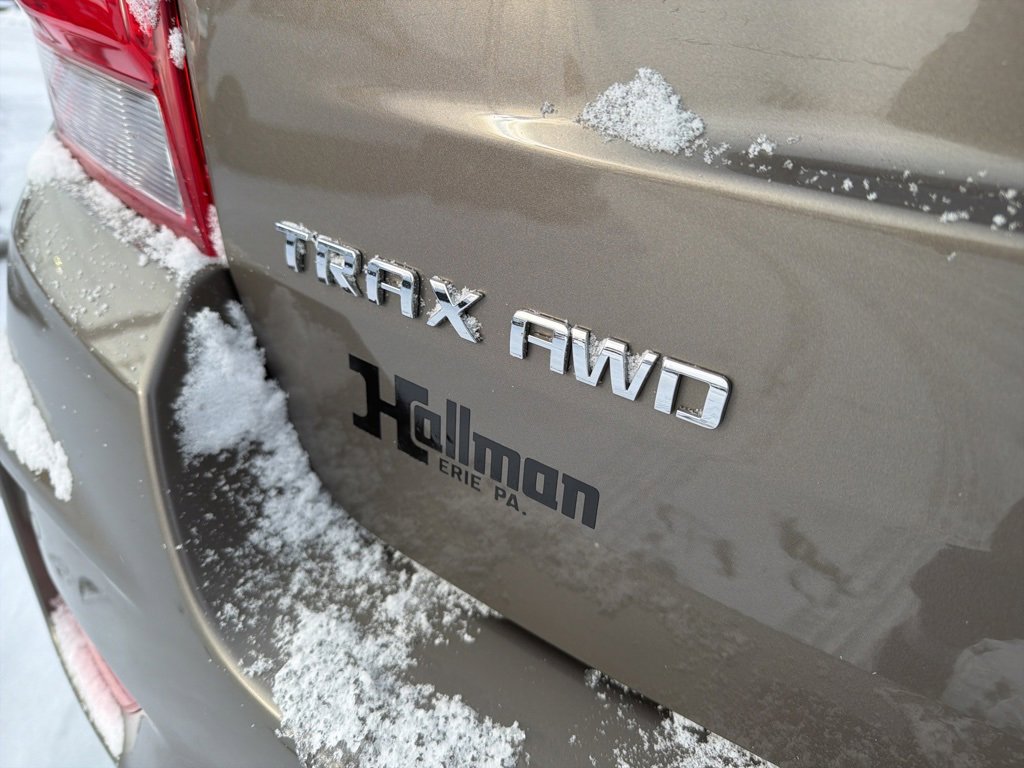 Used 2021 Chevrolet Trax LT w/ Driver Confidence Package image 10