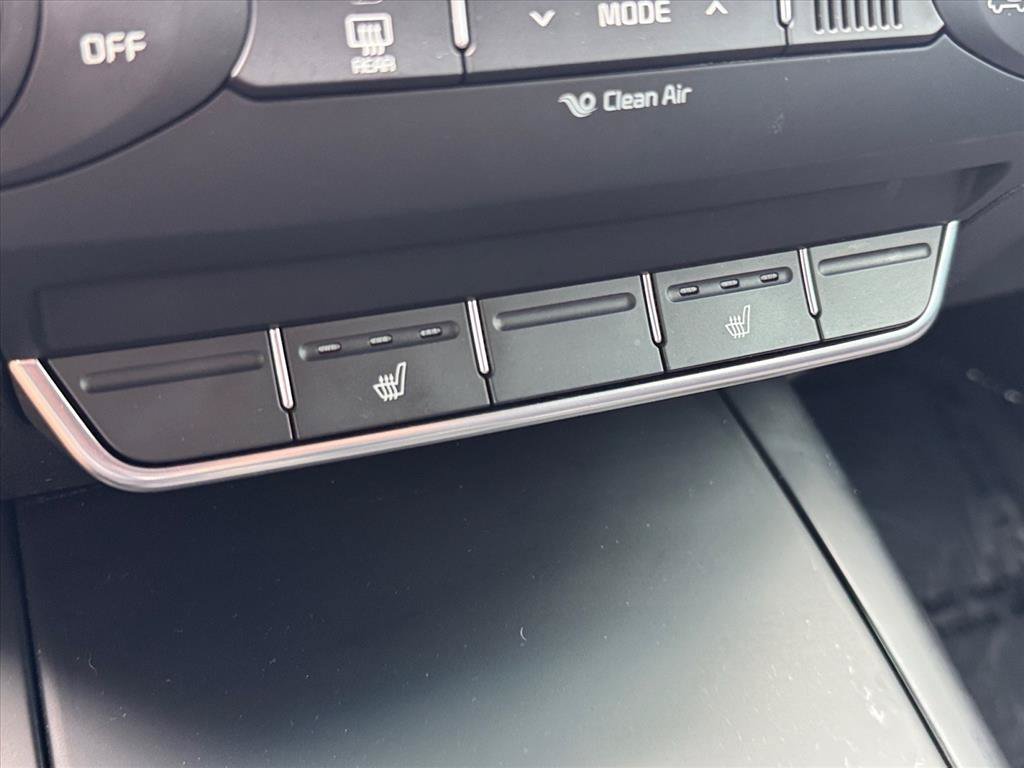 Used 2017 Kia Sorento AWD w/ LX Convenience Package image 24