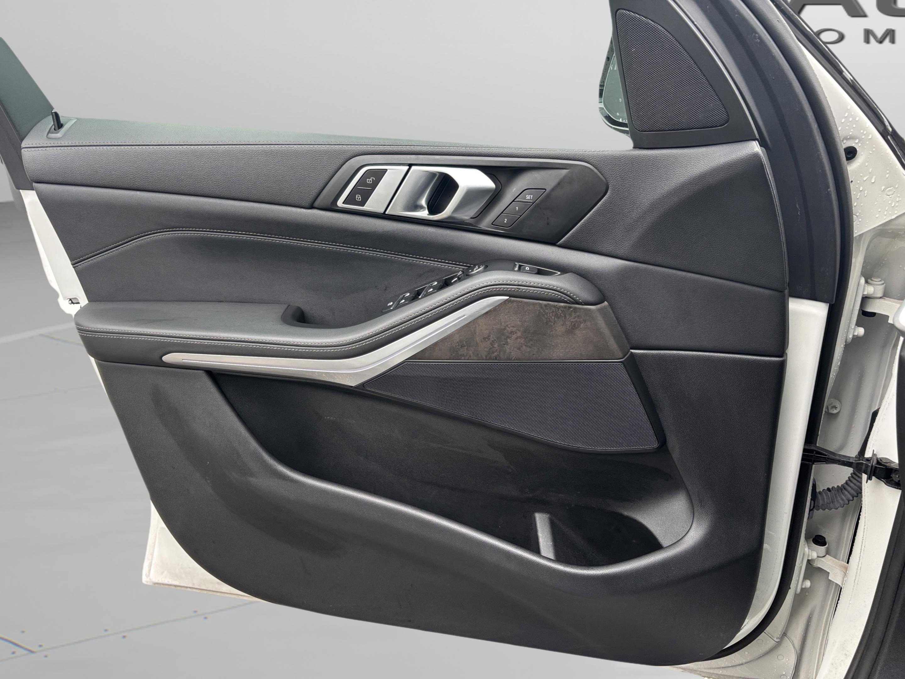 Used 2023 BMW X5 sDrive40i w/ Premium Package image 18