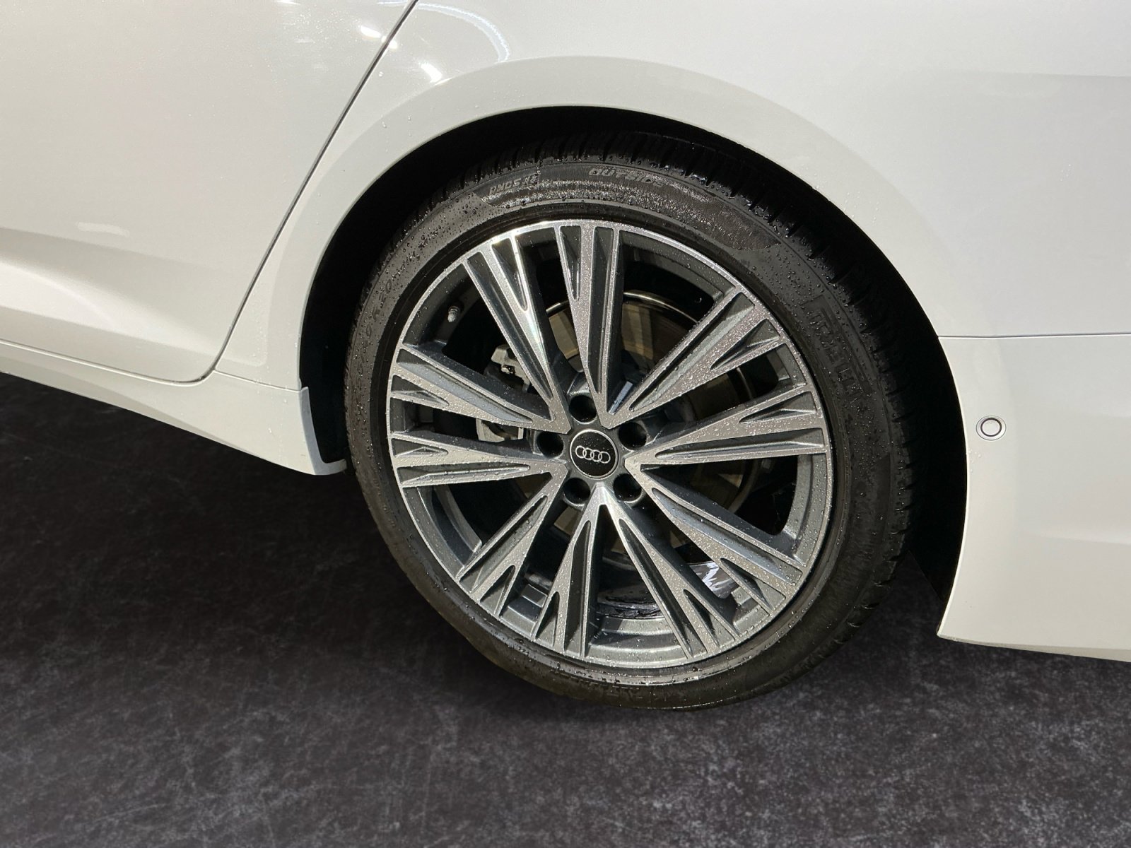 Used 2022 Audi A6 Premium Plus w/ Premium Plus Package image 8