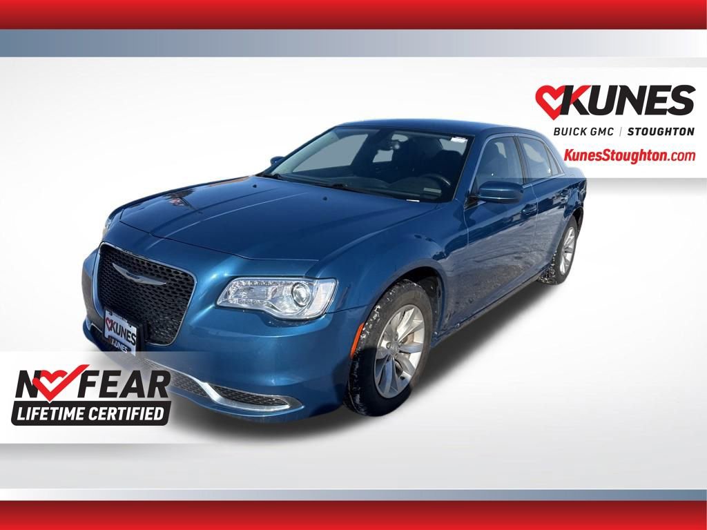 Used 2022 Chrysler 300 Touring image 6