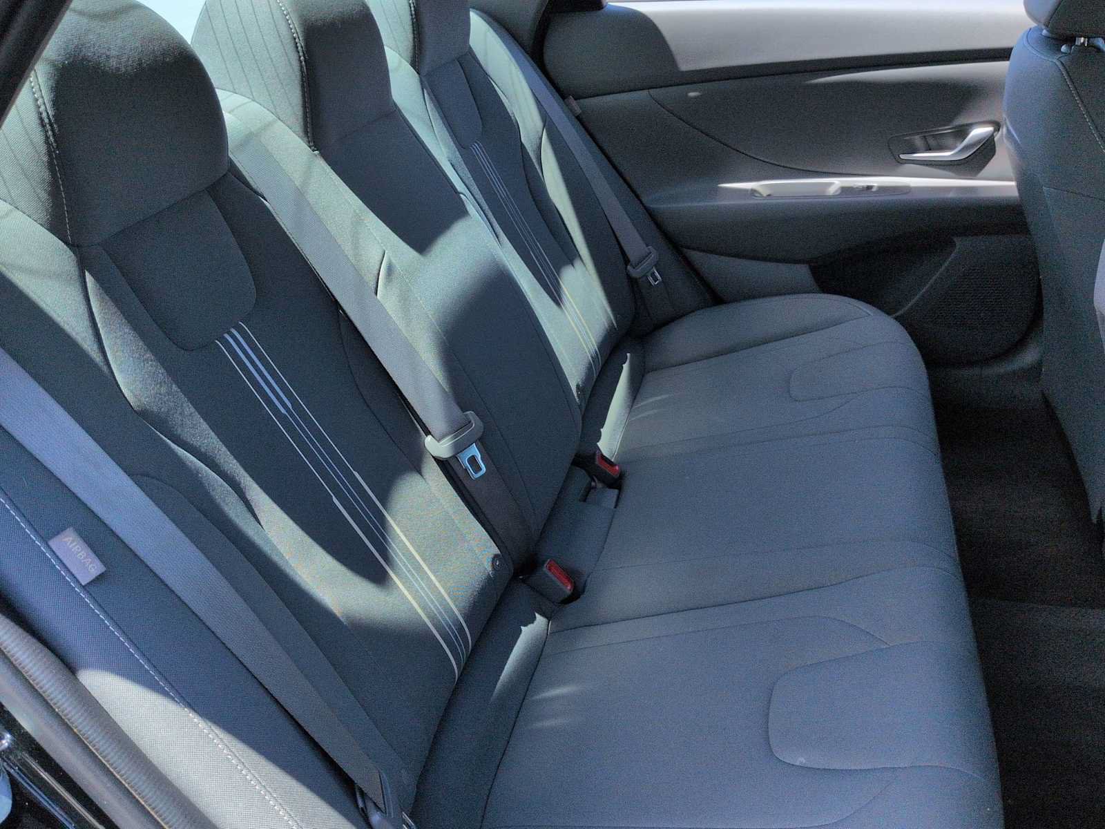 Certified 2024 Hyundai Elantra SEL FWD image 21