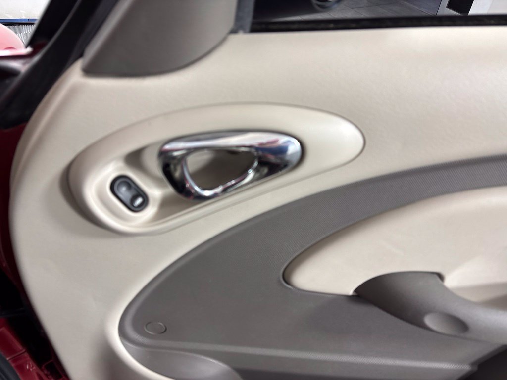 Used 2005 Chrysler PT Cruiser GT FWD image 21
