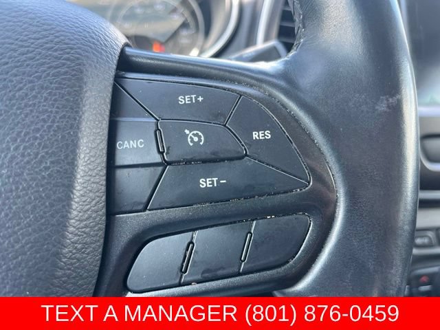 Used 2019 Jeep Cherokee Trailhawk w/ Comfort/Convenience Group AWD/4WD image 26