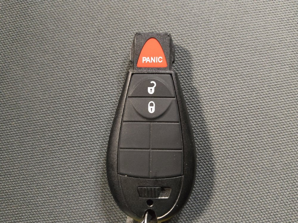 Used 2019 RAM 1500 Classic SLT image 32