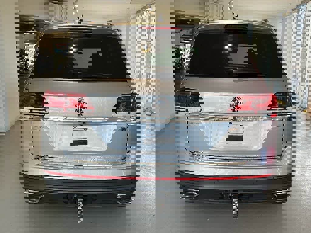 Certified 2023 Volkswagen Atlas SEL image 5