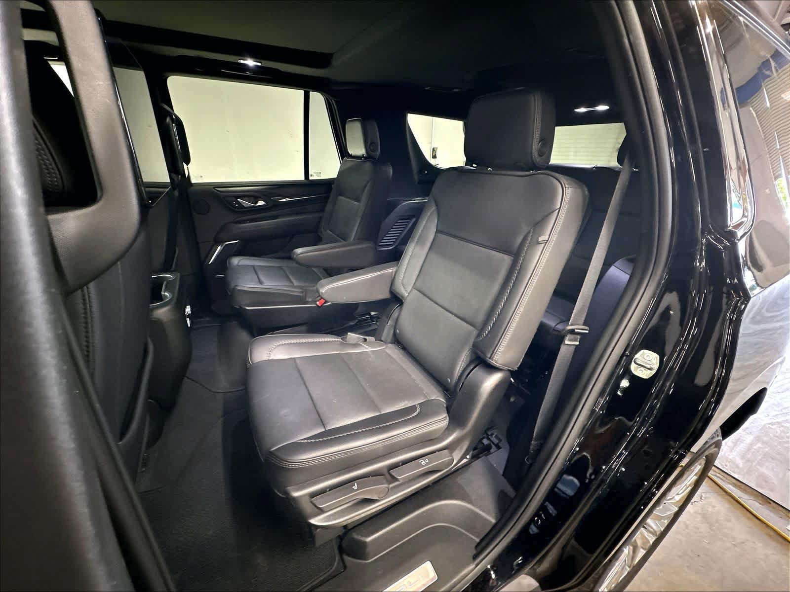 Used 2024 GMC Yukon Denali w/ Max Trailering Package AWD/4WD image 27