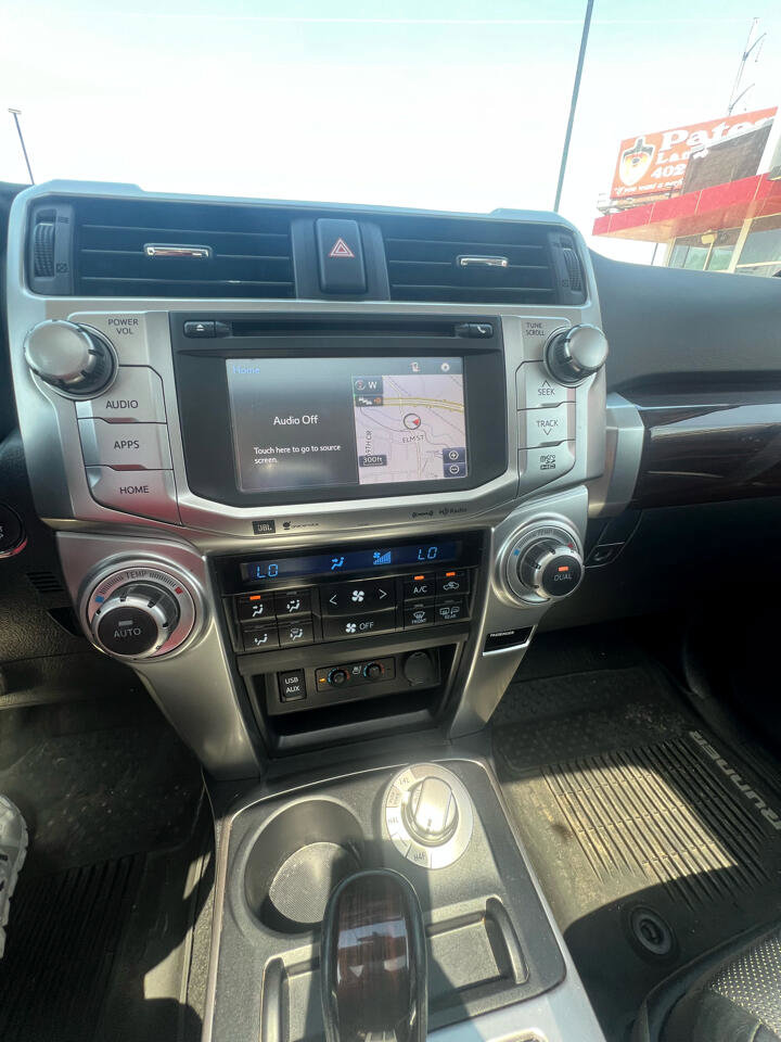 Used 2018 Toyota 4Runner SR5 image 14