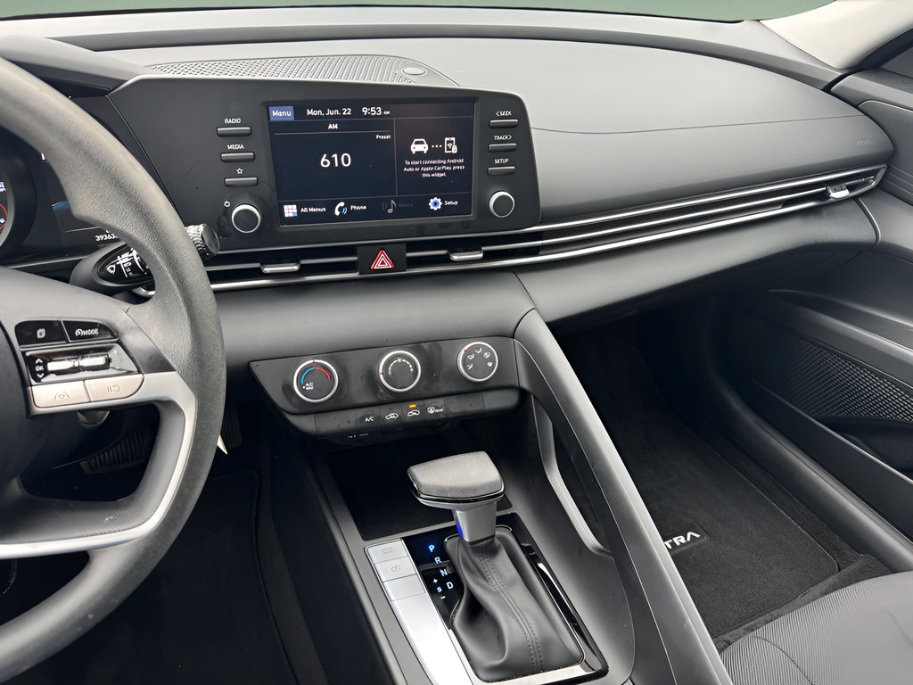 Used 2023 Hyundai Elantra SE FWD image 26