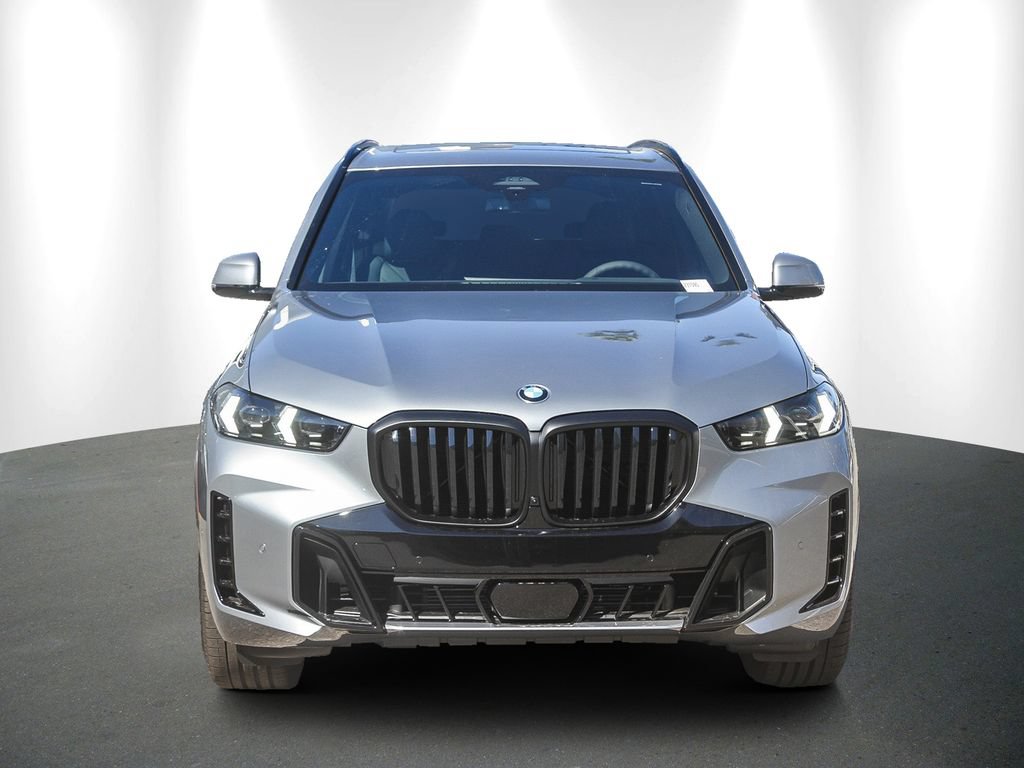 New 2026 BMW X5 sDrive40i w/ M Sport Package RWD image 2