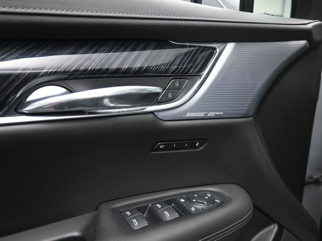 Used 2024 Cadillac XT6 Premium Luxury image 22
