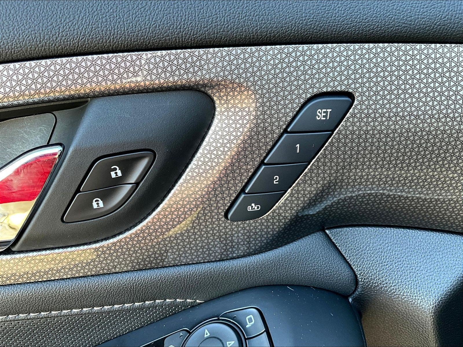 Used 2023 Chevrolet Traverse Premier w/ Redline Edition FWD image 38