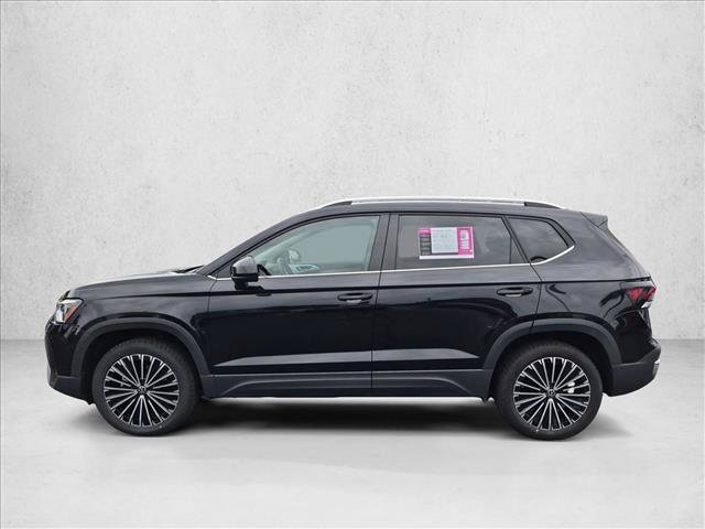 Used 2025 Volkswagen Taos SE FWD image 9