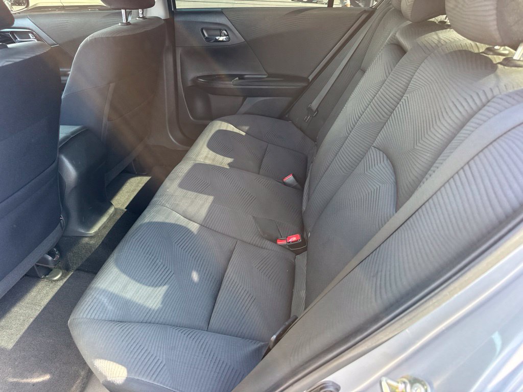 Used 2016 Honda Accord LX image 32
