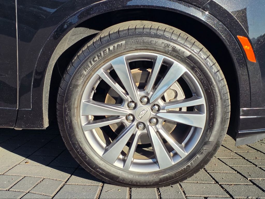 Used 2020 Cadillac XT6 Premium Luxury image 8