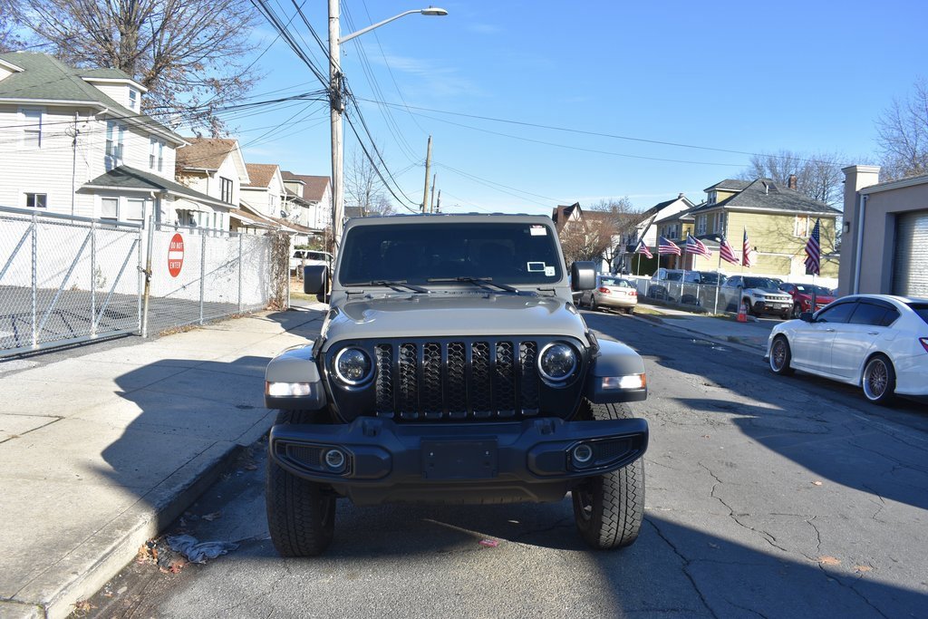 Used 2022 Jeep Gladiator Willys image 2