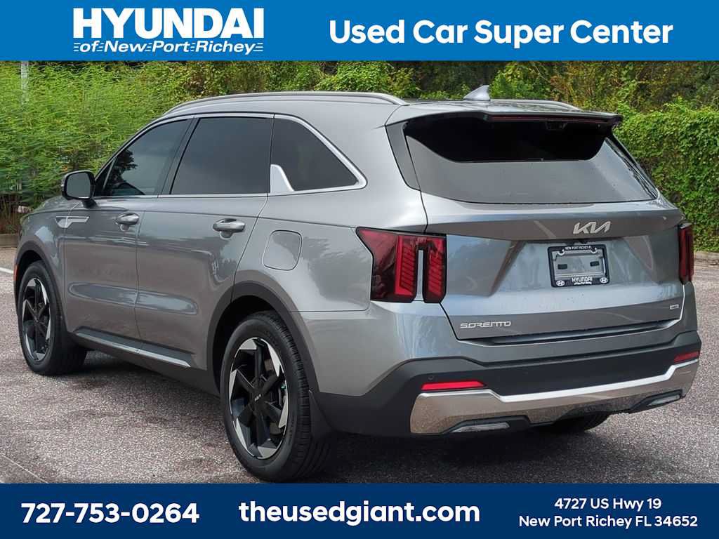 Used 2025 Kia Sorento SX Prestige AWD/4WD image 3