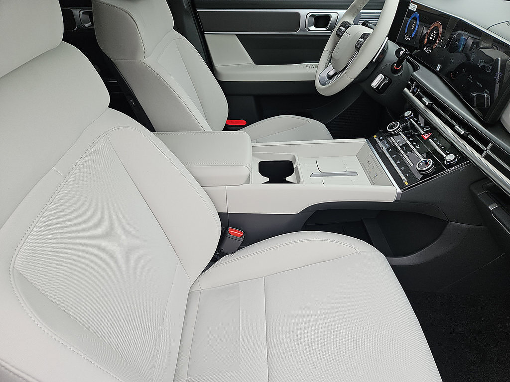 New 2026 Hyundai Santa Fe SE AWD/4WD image 14