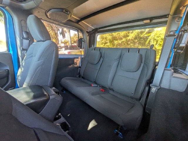 Used 2021 Jeep Wrangler Sport AWD/4WD image 15