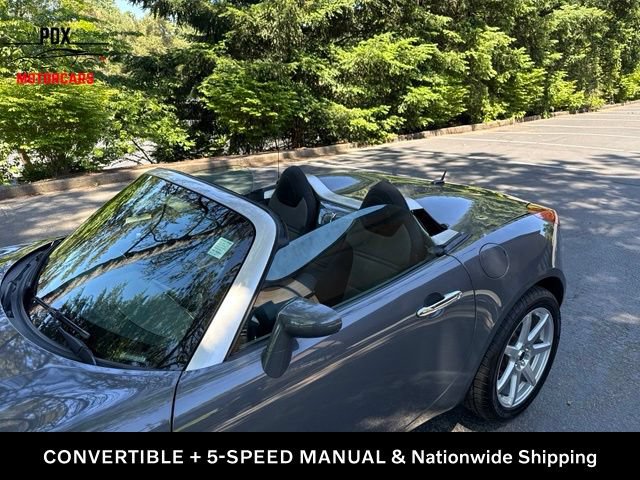 Used 2008 Pontiac Solstice Convertible w/ Preferred Package RWD image 22