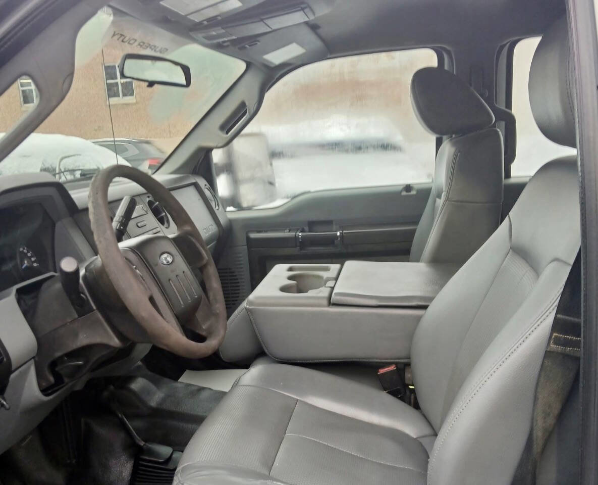 Used 2016 Ford F250 XL w/ Power Equipment Group image 6