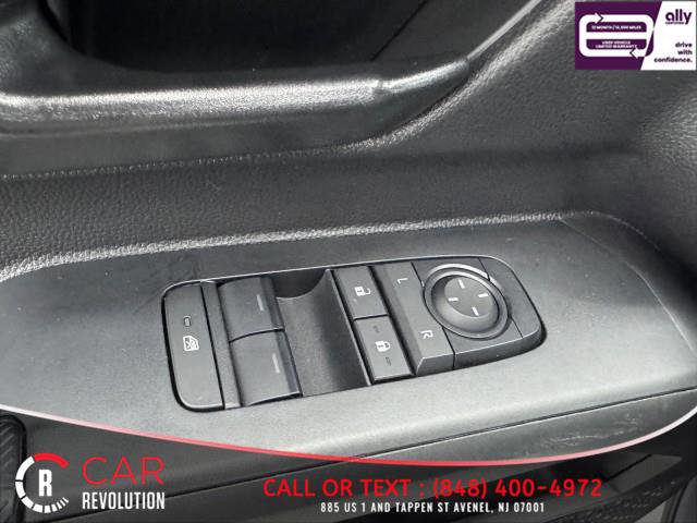 Used 2024 Toyota Tacoma SR image 38