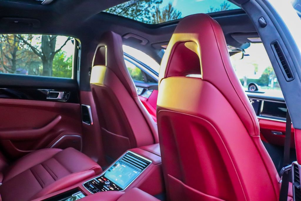 Used 2017 Porsche Panamera Turbo image 26